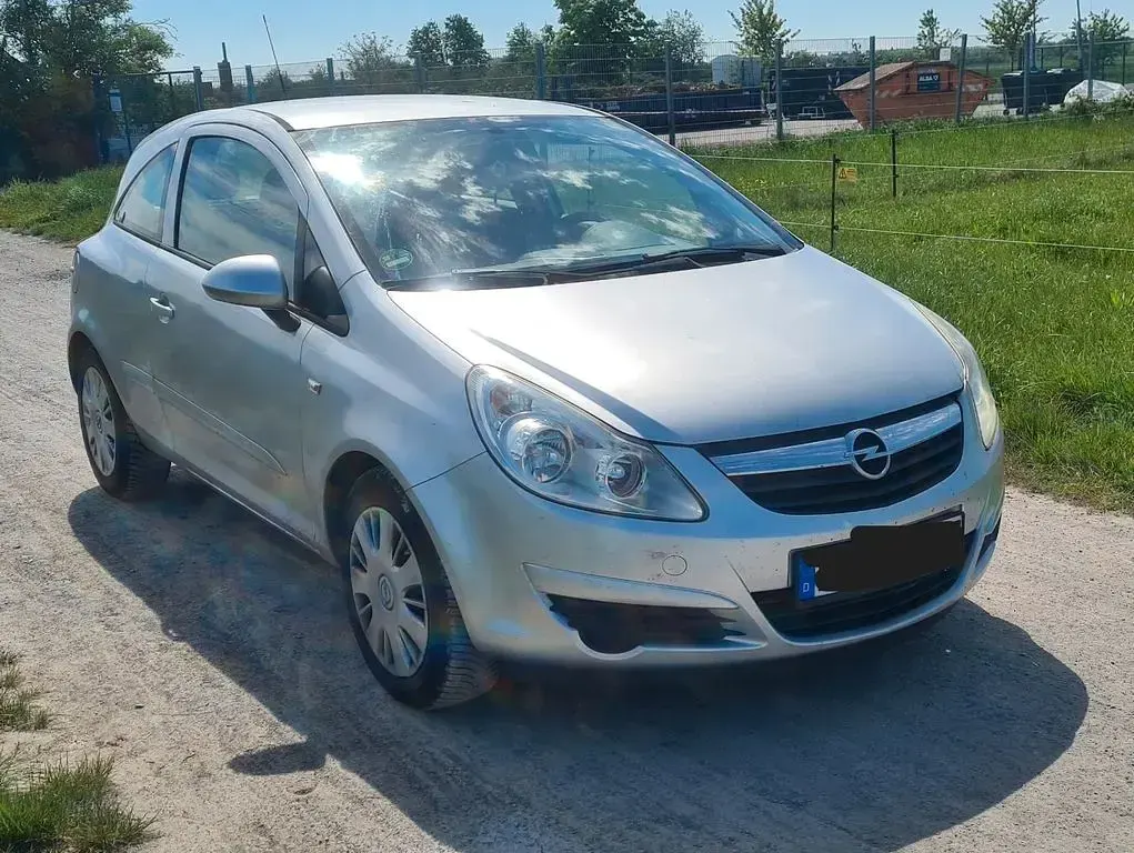Używany Opel Corsa Edition 80 KM (58 kW) 2007 Szary Hatchback