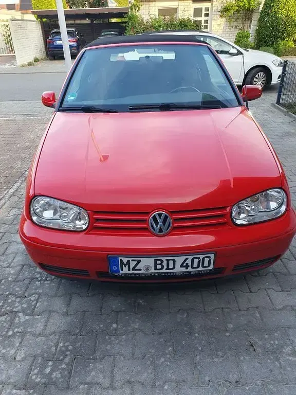Używany VW Golf 116 KM (85 kW) 2001 Czerwony Kabriolet