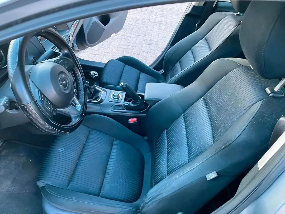 Gebraucht Mazda 6 145 PS (106 kW) 2014 Andere farben Limousine