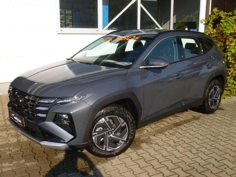 Grau Neu 2024 Hyundai Tucson Select SUV | 29.990 € (Superpreis) - Bild 1/4
