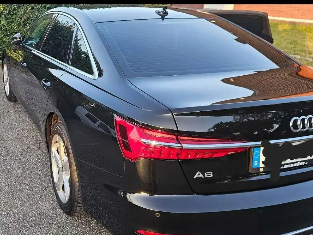 Gebraucht Audi A6 Sport 204 PS (150 kW) 2022 Schwarz Limousine