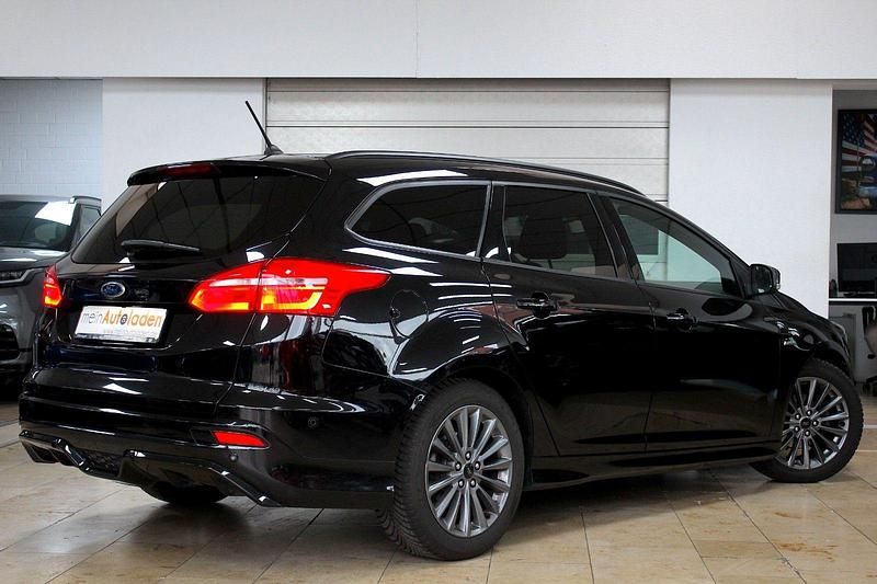 Gebraucht Ford Focus ST-Line 140 PS (102 kW) 2018 Iridiumschwarz metallic Kombi