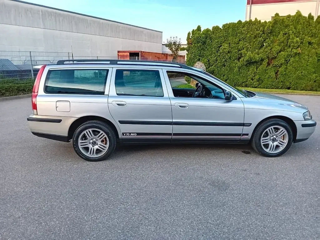 Gebraucht Volvo V70 200 PS (147 kW) 2001 Silber Kombi