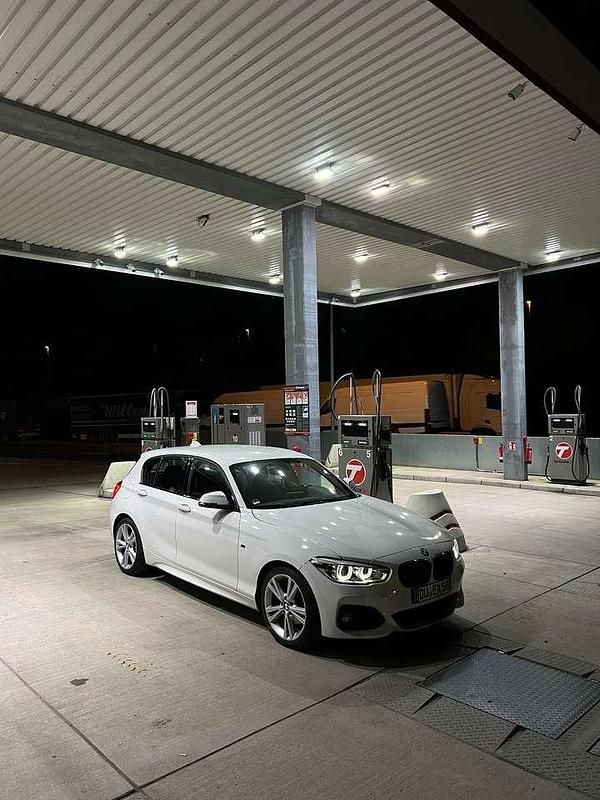 Gebraucht 2016 BMW 120 M Sport Kleinwagen | 14.999 € (Fairer Preis) - Bild 1/4