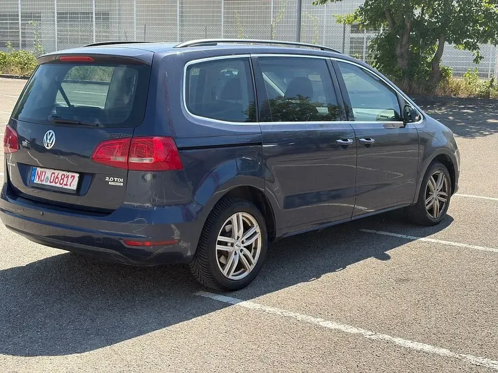 Gebraucht VW Sharan Comfortline 140 PS (102 kW) 2011 Blau Van / Kleinbus