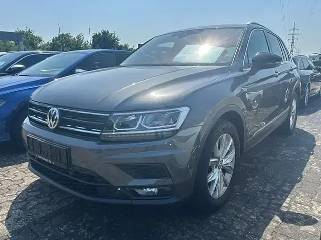 Gebraucht VW Tiguan IQ Drive 150 PS (110 kW) 2020 Grau SUV