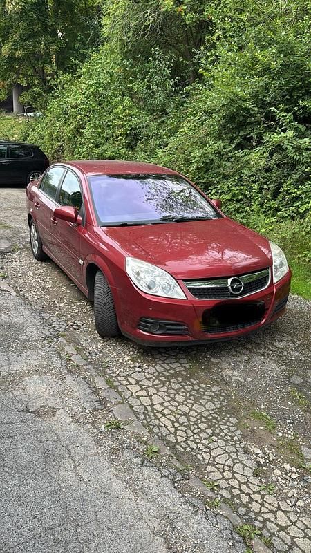 Rot Gebraucht 2006 Opel Vectra Limousine | 2.500 € (Fairer Preis) - Bild 1/4