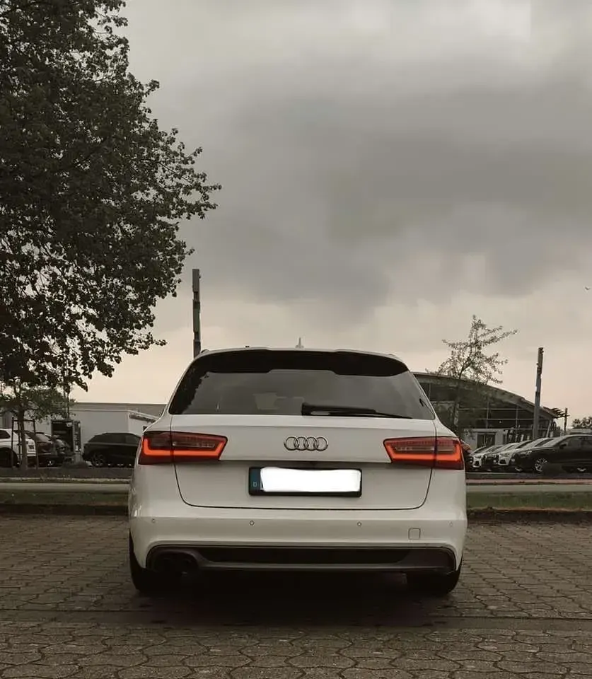Gebraucht Audi A6 Ambiente 177 PS (130 kW) 2012 Weiß Kombi