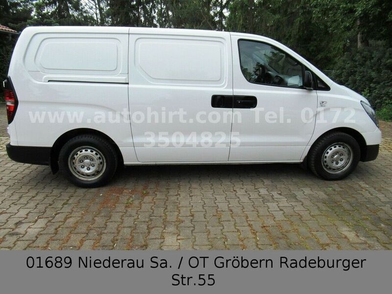 Weiß Gebraucht 2015 Hyundai H-1 Van | 6.980 € (Fairer Preis) - Bild 1/4