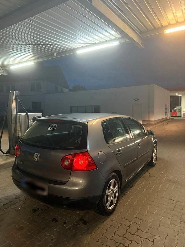 Silber Gebraucht 2005 VW Golf V Coupé | 1.100 € (Superpreis) - Bild 1/4