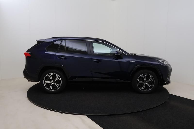 Gebraucht Suzuki Across 185 PS (136 kW) 2025 Dark blue SUV