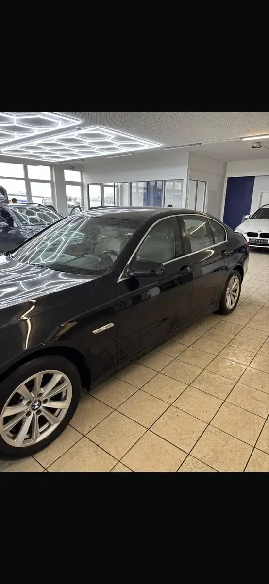 Second-hand BMW 523 204 CP (150 kW) 2011 Negru Berlinǎ