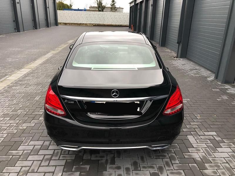 Schwarz Gebraucht 2014 Mercedes C180 Limousine | 12.000 € (Fairer Preis) - Bild 1/4