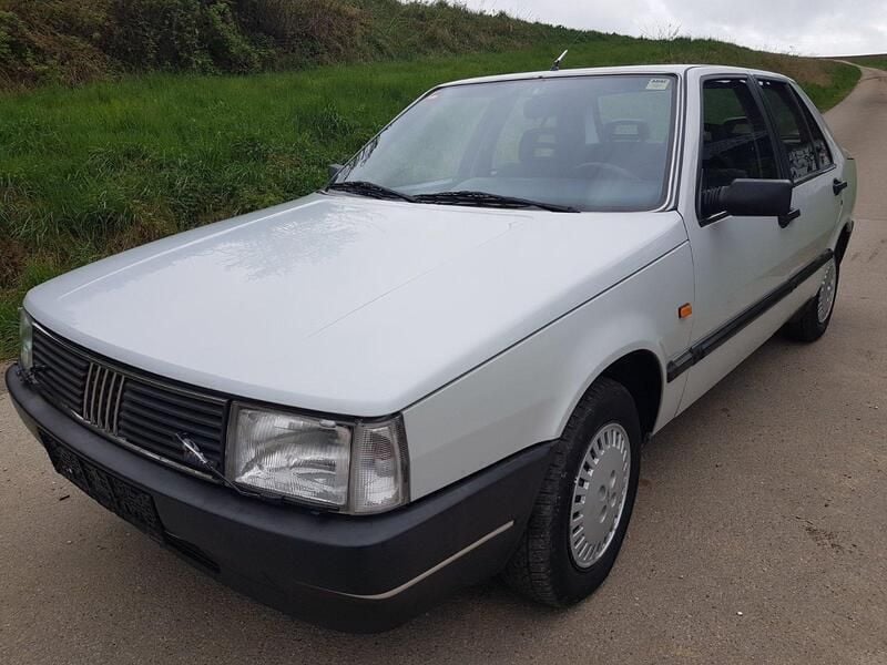 Weiß Gebraucht 1987 Fiat Croma Limousine | 4.960 € - Bild 1/4