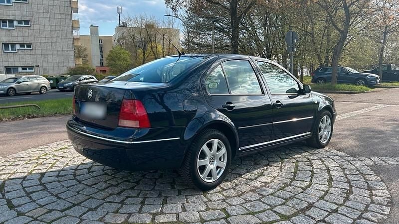 Usado VW Bora 115 HP (84 kW) 2003 Azul Sedan