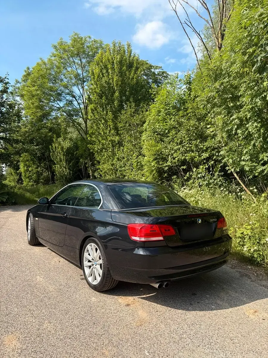 Gebraucht BMW 325 Cabriolet 218 PS (160 kW) 2009 Schwarz Cabrio