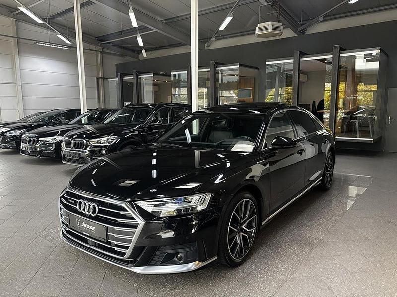 Mythosschwarz metallic Gebraucht 2021 Audi A8L Sport Limousine | 46.990 € (Superpreis) - Bild 1/4