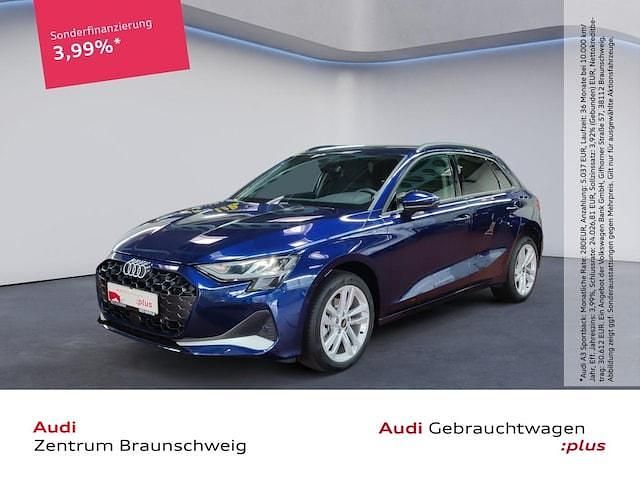 Navarrablau metallic Gebraucht 2025 Audi A3 Advanced Plus | 31.380 € (Guter Preis) - Bild 1/4