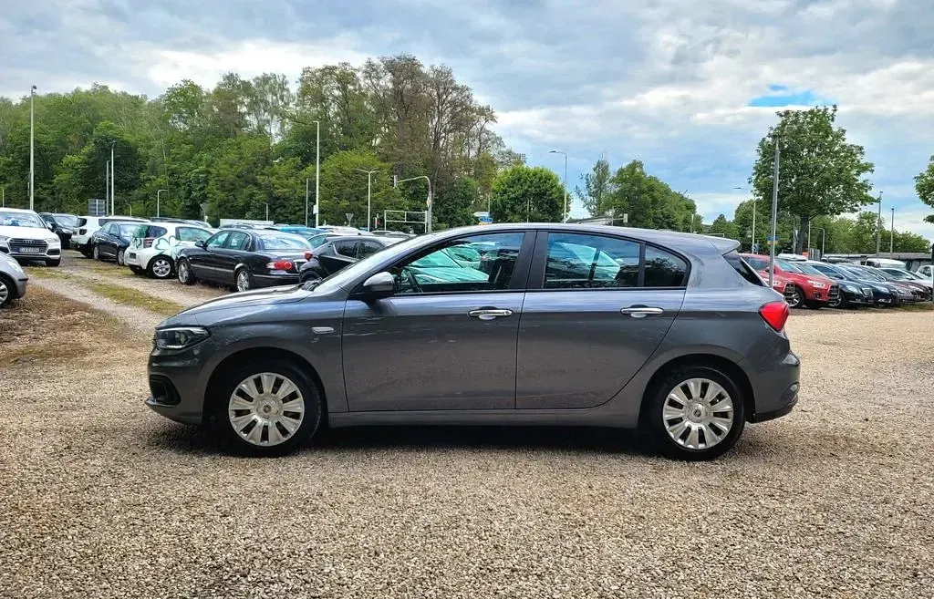 Gebraucht Fiat Tipo Easy 120 PS (88 kW) 2017 Grau Limousine