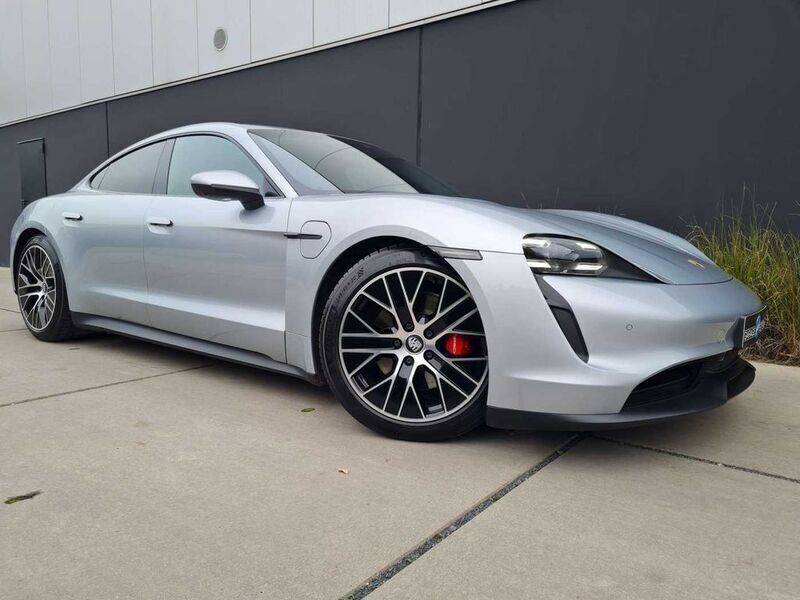 Silber Gebraucht 2021 Porsche Taycan 4S Limousine | 79.840 € - Bild 1/4