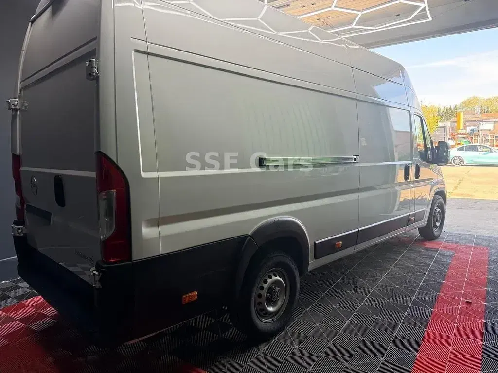 Gebraucht Opel Movano 140 PS (102 kW) 2026 Weiß Van