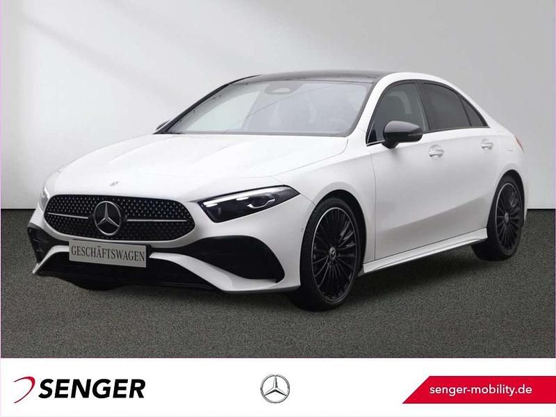 Andere Gebraucht 2025 Mercedes A200 AMG Limousine | 39.660 € (Teuer) - Bild 1/4