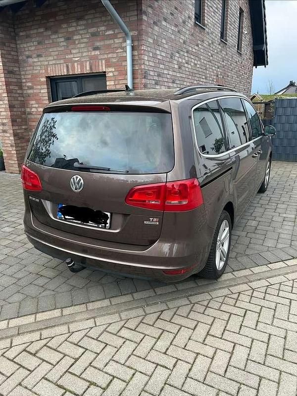 Gebraucht VW Sharan Match 150 PS (110 kW) 2012 Braun Van / Kleinbus