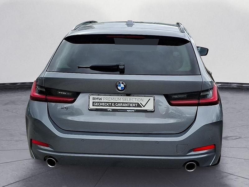 Gebraucht BMW 318 156 PS (114 kW) 2025 Grau Kombi