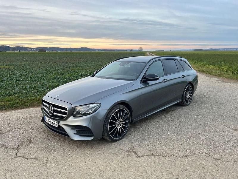 Second-hand Mercedes E400 340 CP (250 kW) 2018 Gri Berlinǎ