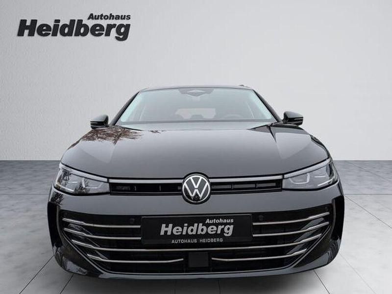 Gebraucht VW Passat Elegance 150 PS (110 kW) 2025 Schwarz Kombi
