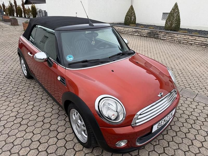 Gebraucht Mini One Cabriolet 98 PS (72 kW) 2011 Orange Cabrio
