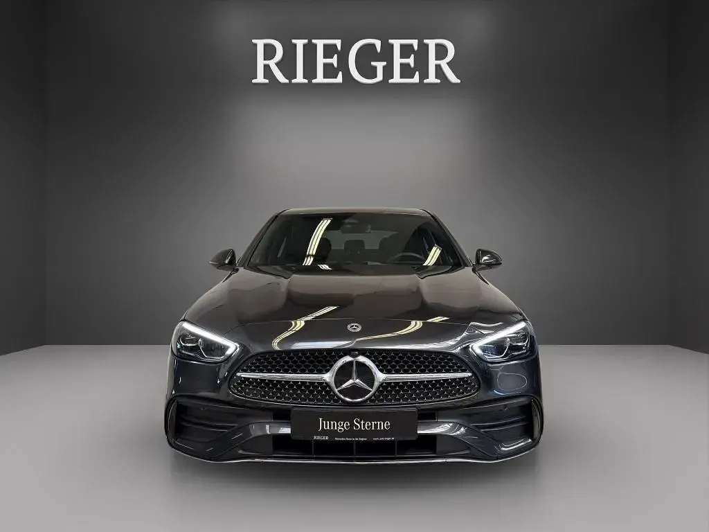 Gebraucht Mercedes C300 AMG 265 PS (194 kW) 2025 Grau Limousine