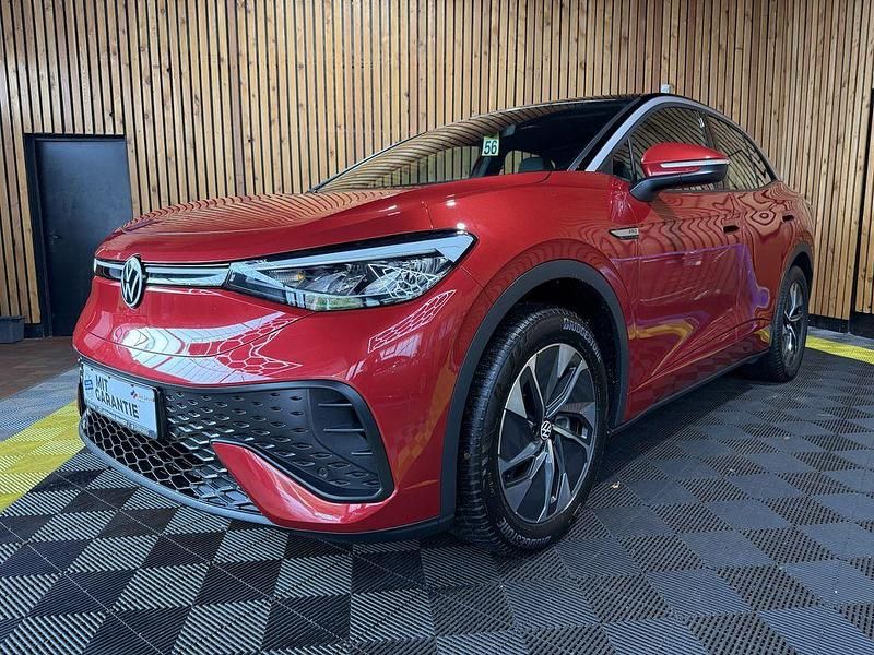 Rot Gebraucht 2023 VW ID.5 Pro SUV | 30.900 € (Guter Preis) - Bild 1/4