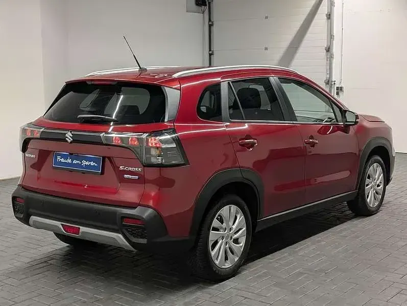 Usata Suzuki SX4 S-Cross 129 CV (94 kW) 2023 Rosso SUV