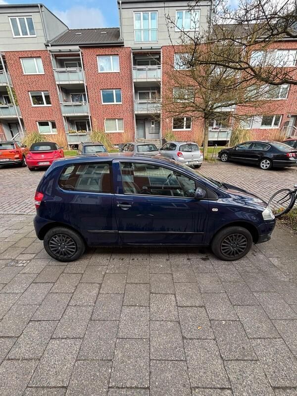 Blau Gebraucht 2005 VW Fox Kleinwagen | 500 € (Superpreis) - Bild 1/4