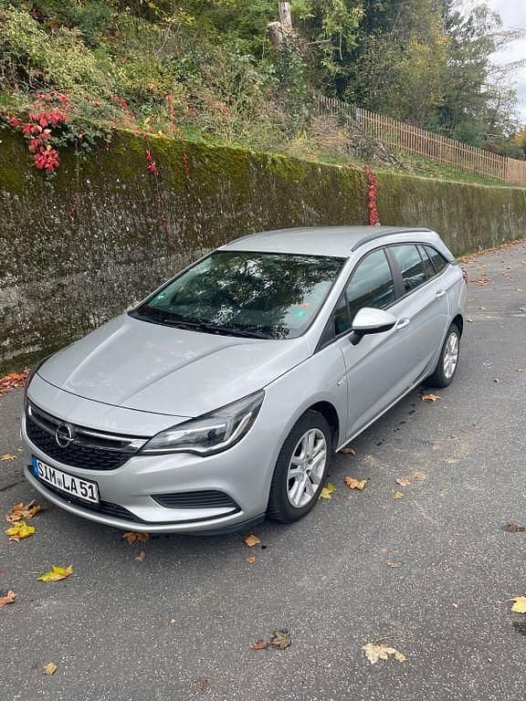 Gebraucht Opel Astra Edition 95 PS (69 kW) 2017 Silber Kombi