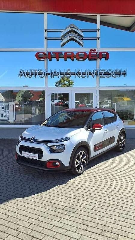 Polarweiss Gebraucht 2021 Citroën C3 PureTech Kleinwagen | 15.390 € (Fairer Preis) - Bild 1/4