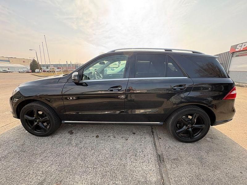 Gebraucht Mercedes ML350 258 PS (189 kW) 2013 Schwarz SUV