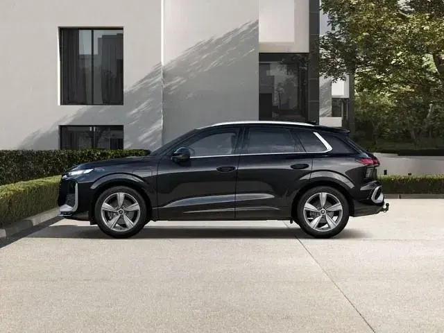 Neu Audi Q3 Sport 272 PS (200 kW) 2026 Mythosschwarz metallic SUV