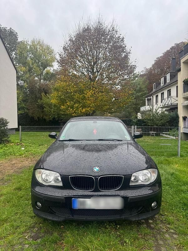 Schwarz Gebraucht 2005 BMW 116 Kleinwagen | 1.800 € (Guter Preis) - Bild 1/4