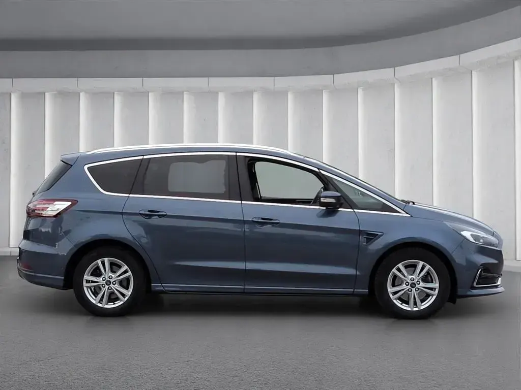 Gebraucht Ford S-MAX Titanium 150 PS (110 kW) 2022 Blau Van / Kleinbus