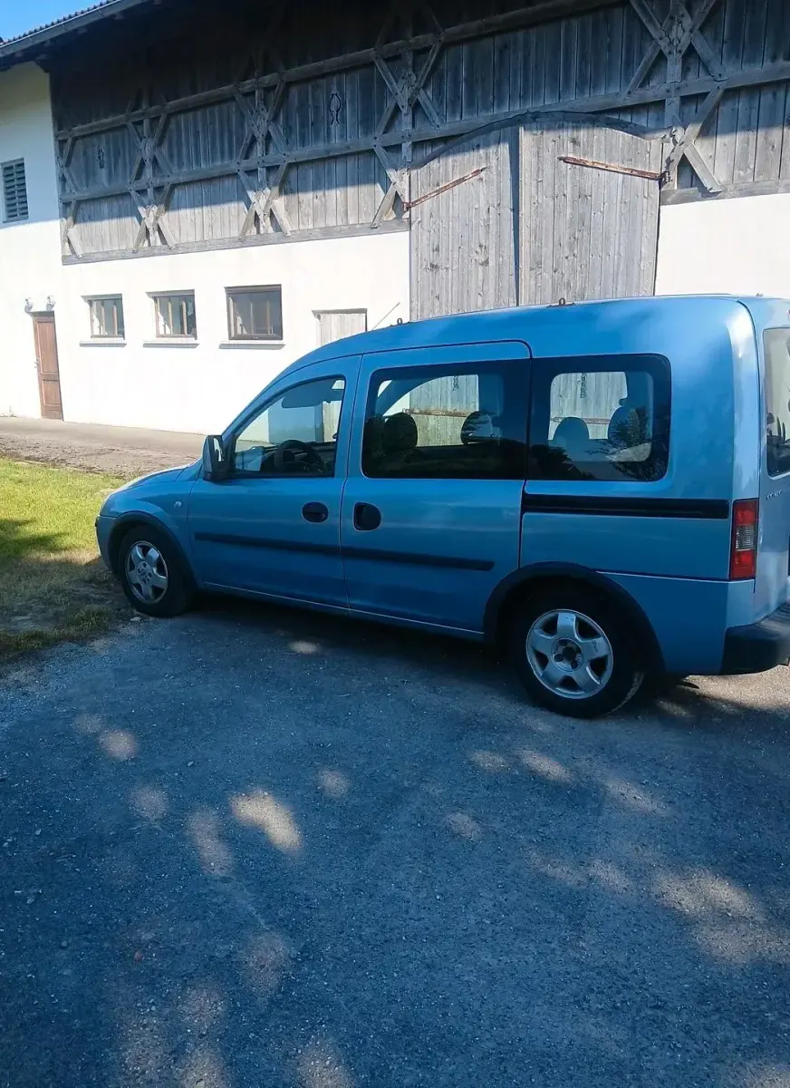 Gebraucht Opel Combo 90 PS (66 kW) 2006 Blau Van / Kleinbus