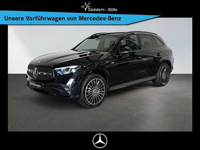 Metalliclack obsidianschwarz Gebraucht 2025 Mercedes GLC300e AMG SUV | 64.790 € (Guter Preis) - Bild 1/4