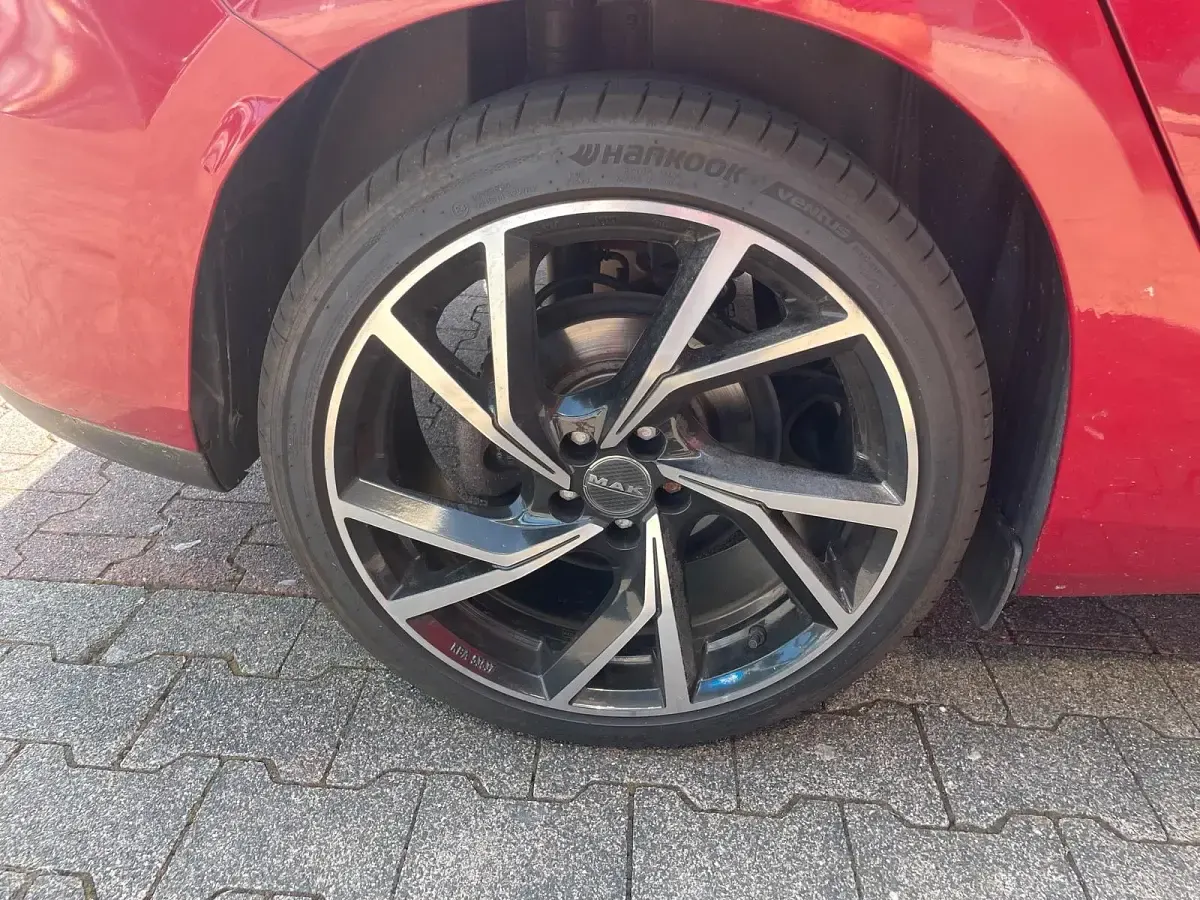 Gebraucht Fiat Tipo 95 PS (69 kW) 2017 Rot Kleinwagen
