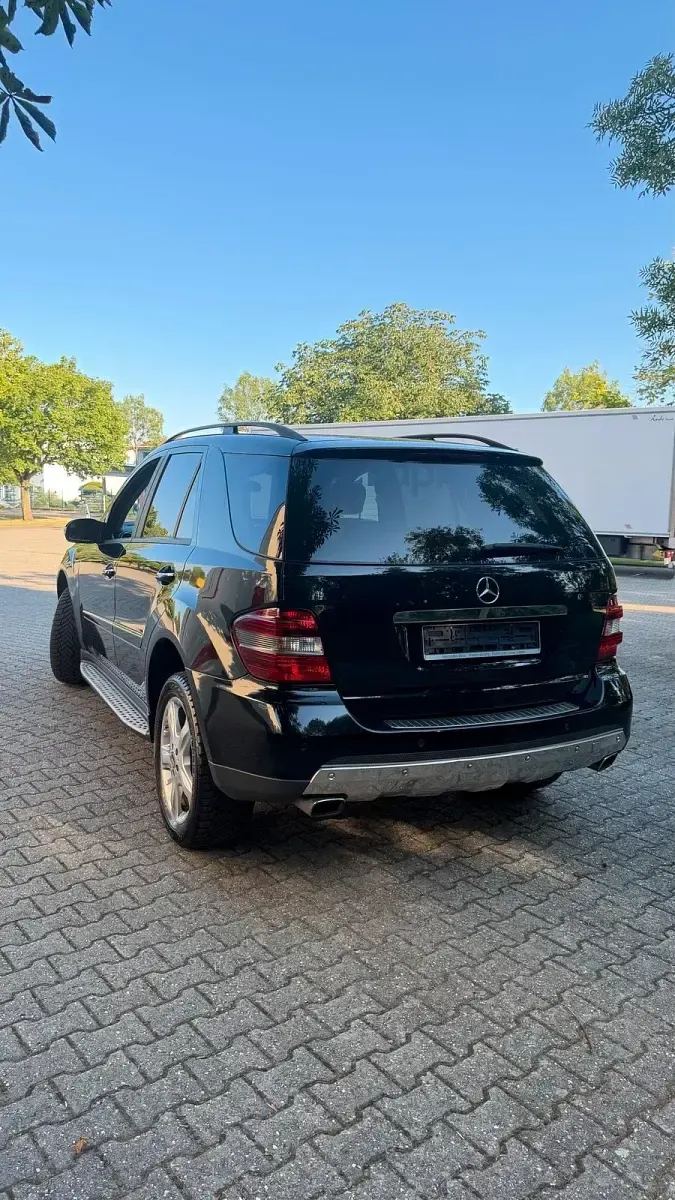 Gebraucht Mercedes ML350 272 PS (200 kW) 2006 Schwarz SUV