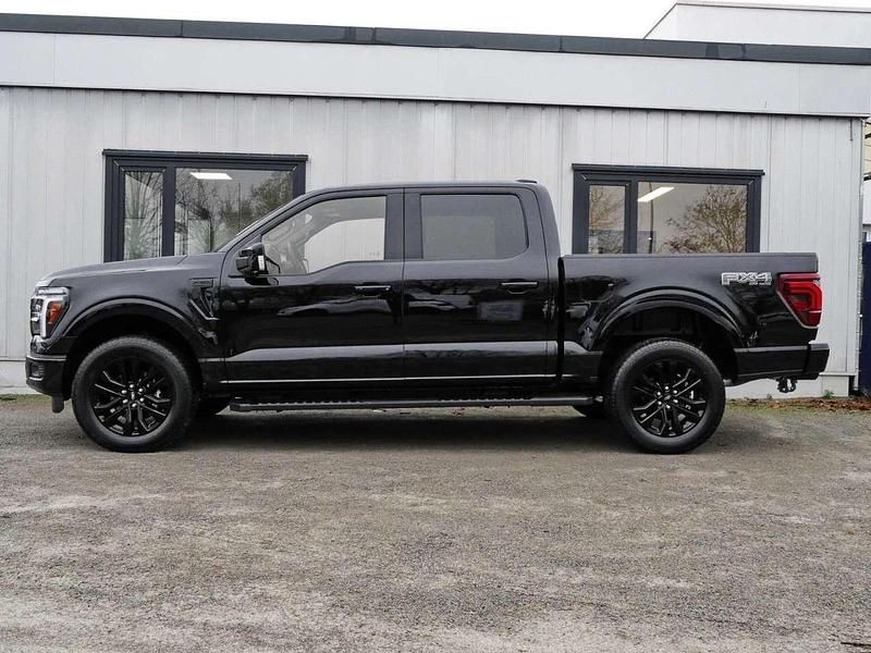 Gebraucht Ford V8 Lariat 405 PS (297 kW) 2026 Agate black (schwarz) SUV