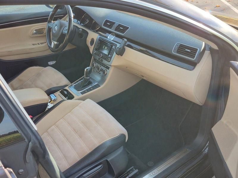 Gebraucht VW CC 140 PS (102 kW) 2012 Braun Limousine