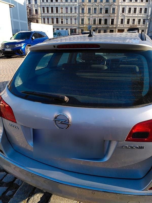 Gebraucht Opel Astra Eco 110 PS (80 kW) 2014 Silber Kombi