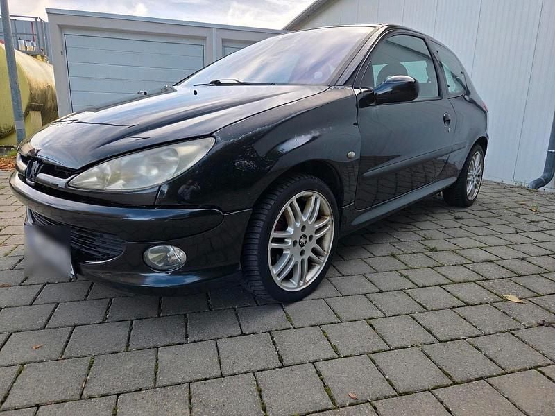 Gebraucht Peugeot 206 GTi 136 PS (100 kW) 2002 Schwarz Kleinwagen