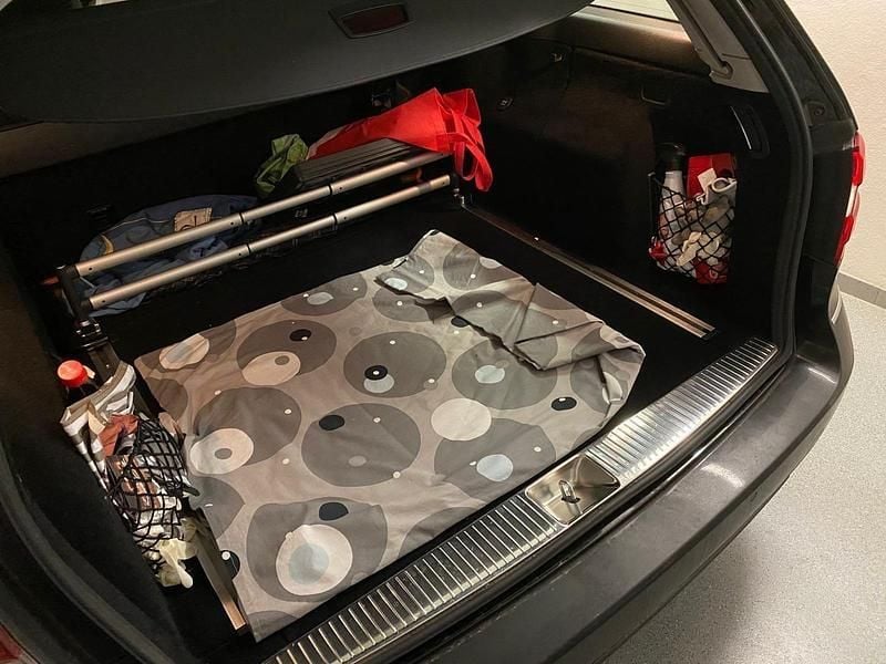 Gebraucht Mercedes E350 300 PS (220 kW) 2010 Schwarz Limousine